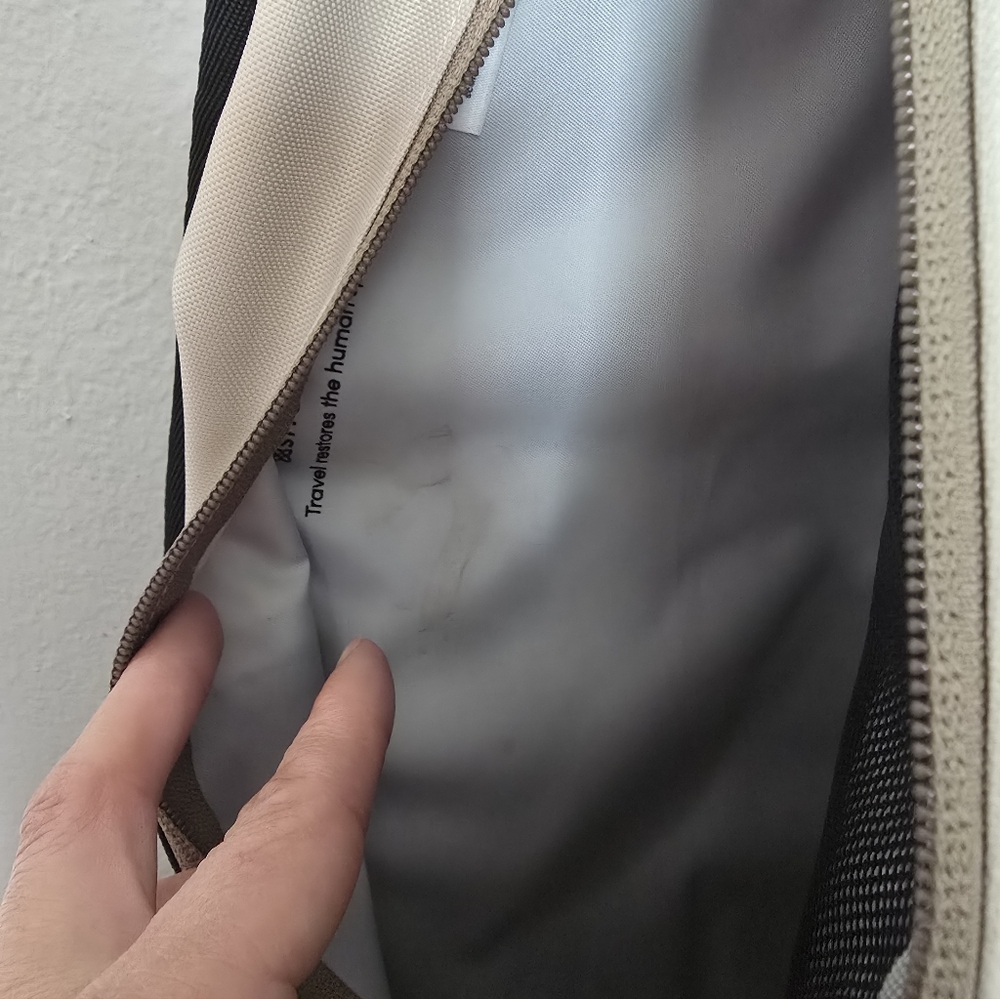 Sherpani Esprit Sling Water-Resistant Backpack - Con Leche 10L - Picture 3 of 6